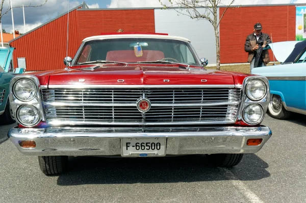 Red ford xl — Stockfoto