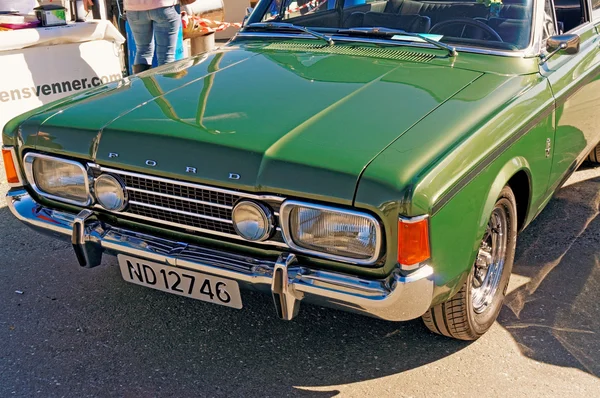 Ford in green — Stock Photo, Image