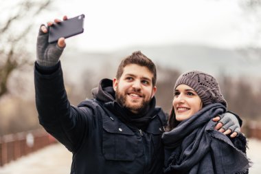 doğada iki arkadaş 