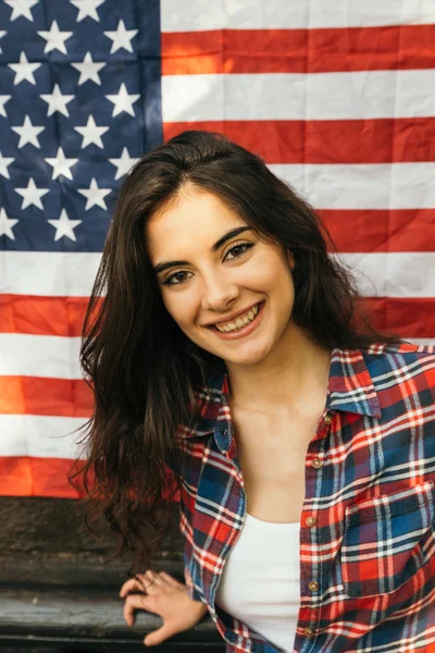 Retrato de uma jovem americana — Fotografia de Stock