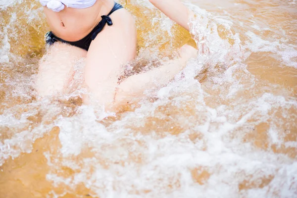 浜のセクシーな女の子 — ストック写真