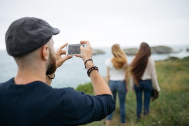 Sakallı bir fotoğraf çekimi