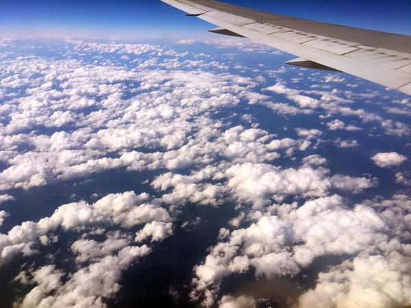 Nuvem e céu — Fotografia de Stock