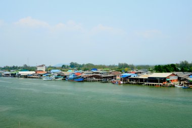 Nehir ve Tayland deniz