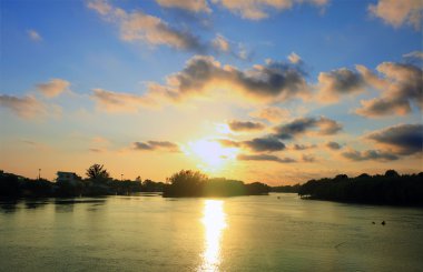 Alacakaranlık saat on Sunset