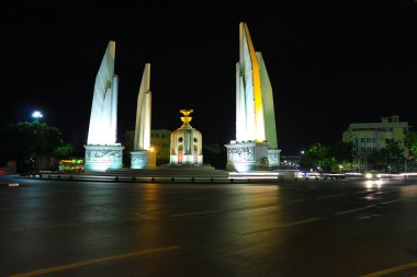anıt