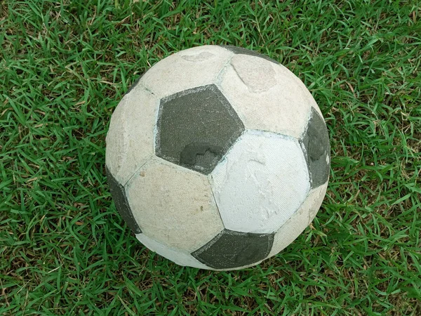 Close Old Soccer Ball Placed Green Grass Field Background Sport — Stock Photo, Image