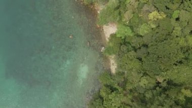 Adanın en güzel kıyı şeridi manzarası