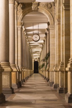 Spa colonnade geceleri