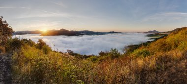 Northern Bohemia'deki / daki Elbe