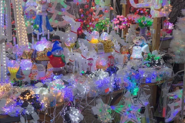 Piyasada Noel Süsleri Satıyordu Noel Fuarında Satılık — Stok fotoğraf