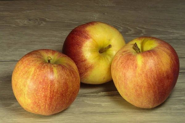 Pommes Juteuses Ressemble Des Couleurs Été Hiver — Photo