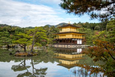 Kyoto, Japonya 'daki Kinkakuji Tapınağı 