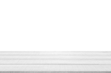 Beyaz arkaplanda tahta masa üstü