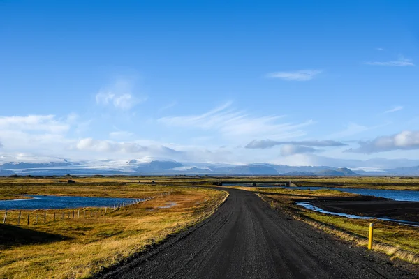 Drumul gol în iarna timpurie a Islandei — Fotografie, imagine de stoc