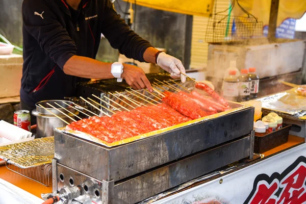 Grillade röda stick krabbkött, Japansk snabbmat — Stockfoto