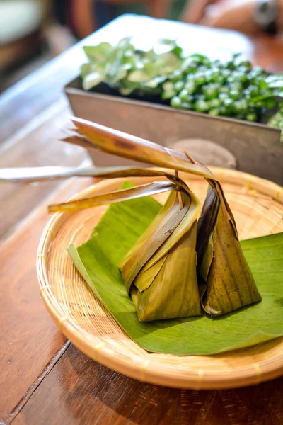 Thai dessert food in natural packaging — Stock Photo, Image