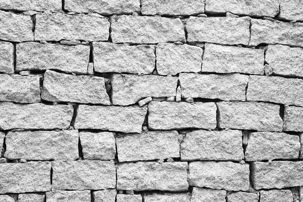 Pared de ladrillo roto textura fondo en blanco y negro —  Fotos de Stock