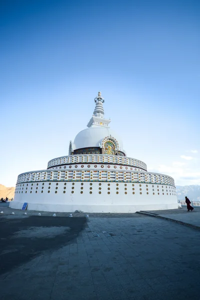 Shanti stupa, leh, ladakh, Indien — Stockfoto