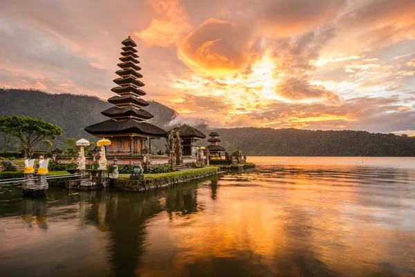 Pura Ulun Danu Bratan en Bali, Indonesia — Foto de Stock