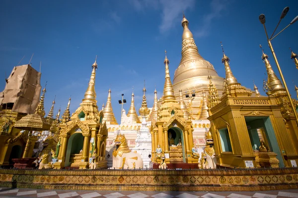 The Shwedagon Pagoda, Yangon, Myanmar — Stock Photo, Image