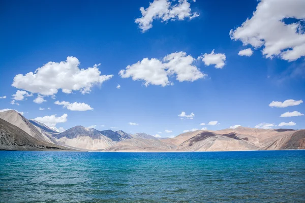 Jezioro Pangong w Ladakh, Kaszmir — Zdjęcie stockowe