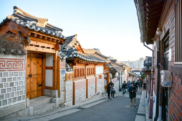 Güney Kore, Seul 'deki Bukchon Hanok Köyü — Stok fotoğraf