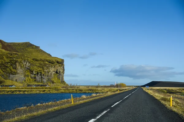 Camino de circunvalación en verano de Islandia —  Fotos de Stock