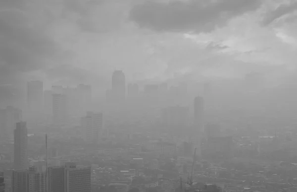 Große stadt im nebel, bangkok thailand — Stockfoto