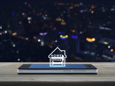 Çekiç ve anahtar modern akıllı telefon ekran o evi simgesiyle