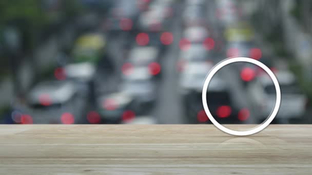 Telefon Posta Ikon Düğmesi Ahşap Masa Üzerinde Trafik Saati Bulanıklığı — Stok video