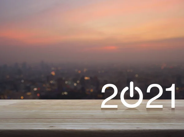 2021 Start Business Flat Icon Wooden Table Blur Cityscape Warm — Fotografia de Stock