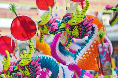 renkli Çince dragon oyuncak