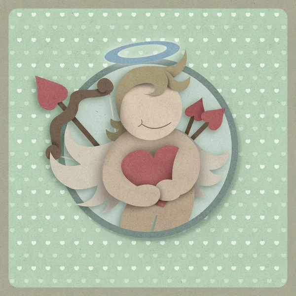 Cupid knuffel rode liefde hart op retro achtergrond, gerecycleerd papier cra — Stockfoto