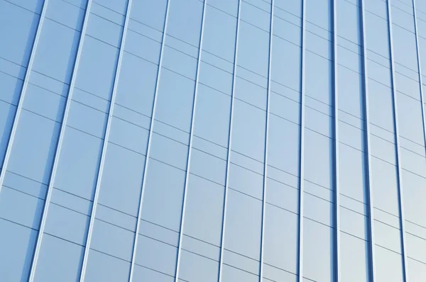 Mur métallique bleu moderne de l'immeuble de bureaux — Photo