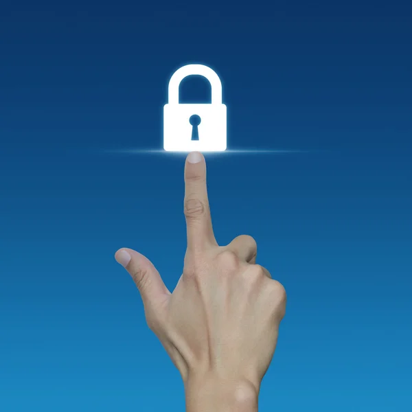 Ręcznie, naciskając przycisk klucza zabezpieczeń na ekranie wirtualnych, technologia — Zdjęcie stockowe