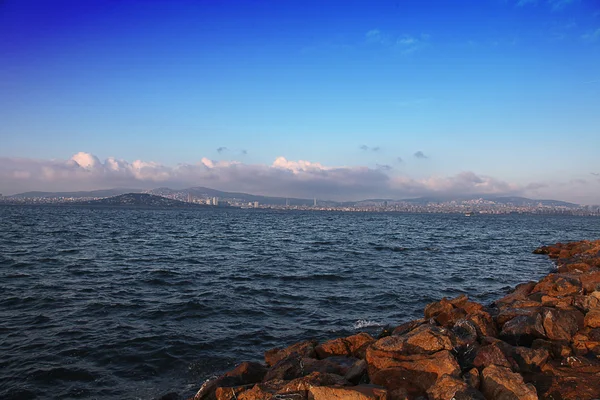 Vista panorâmica de Istambul de Prince Island — Fotografia de Stock