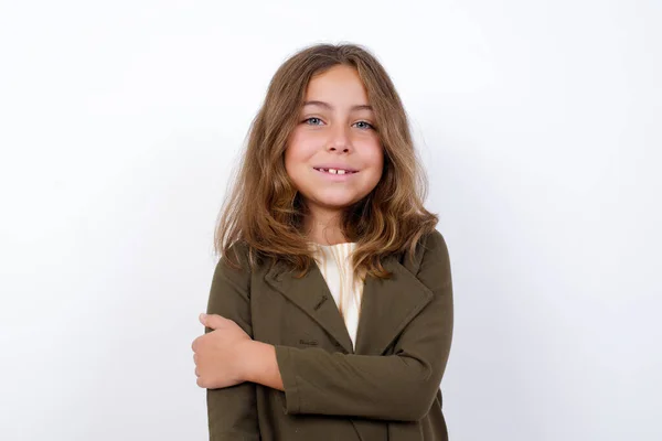 Jovem Bela Menina Caucasiana Sentindo Feliz Fundo Branco — Fotografia de Stock