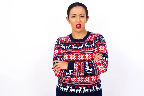 Young Beautiful Arab Woman Wearing Christmas Sweater Frowning His Face — Stock Photo, Image