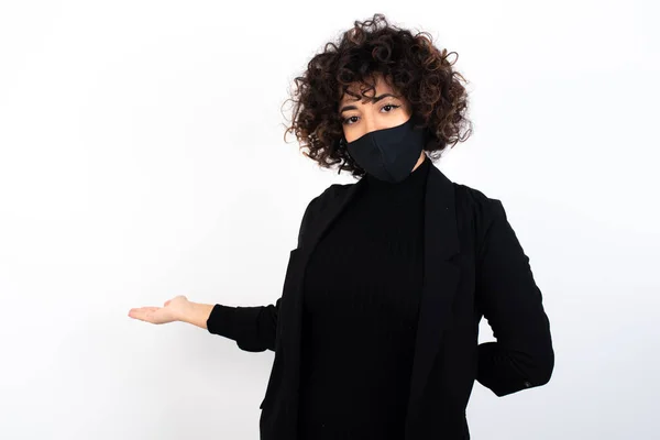 Portrait Caucasian Woman Wearing Medical Mask Arm Out Welcoming Gesture — Stock Photo, Image