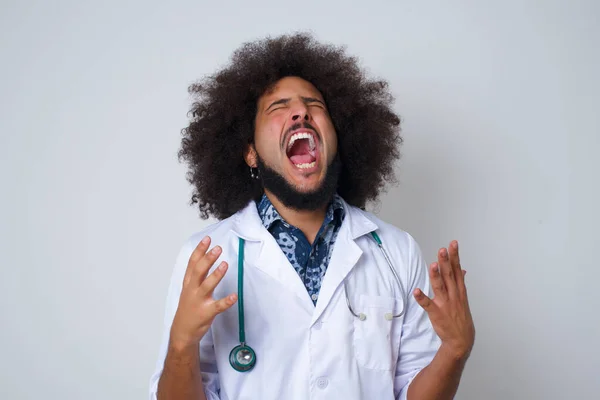 Schreien Hass Wut Weinende Emotionale Wütende Junge Ärztin Weißem Mantel — Stockfoto