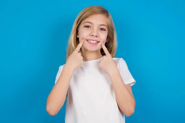 Fuertes Dientes Blancos Rectos Sanos Primer Plano Retrato Feliz Hermosa —  Fotos de Stock