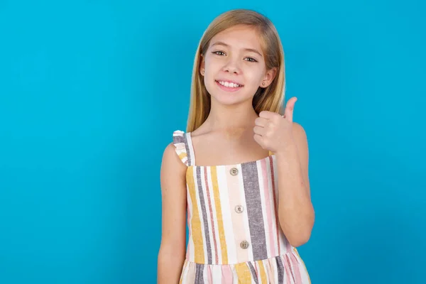 Beautiful Caucasian Girl Wearing Dress Giving Thumb Gesture Good Job — Stock Photo, Image