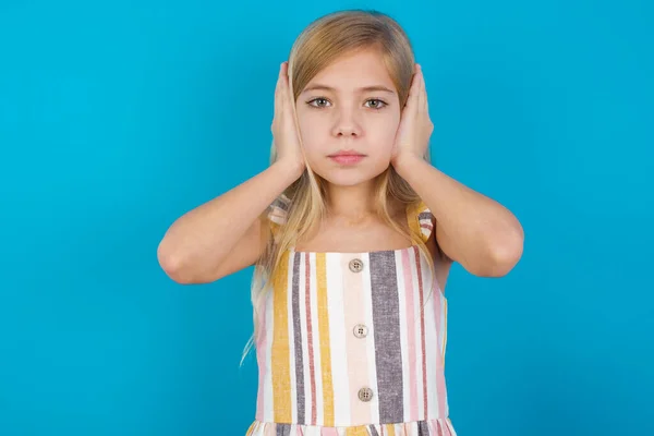 Frustrated Beautiful Caucasian Girl Wearing Dress Plugging Ears Hands Does — Stock Photo, Image