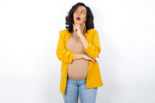 Face Expressions Emotions Thoughtful Pregnant Businesswoman Wearing Yellow Blazer Holding — Stock Photo, Image