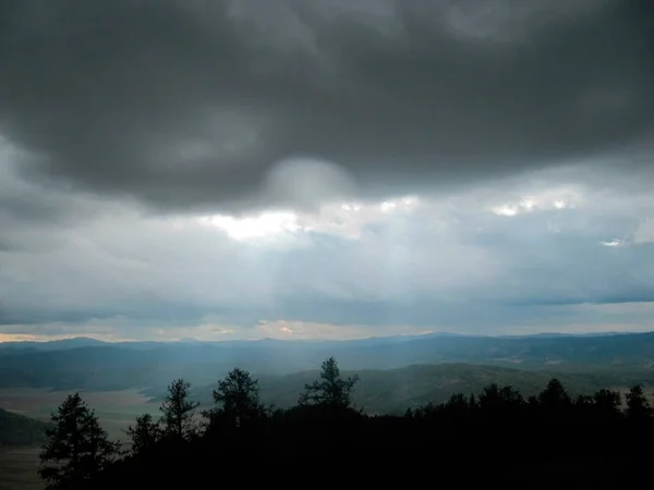 Buenas Tardes Nubes Tormenta Sobre Meseta — Foto de Stock