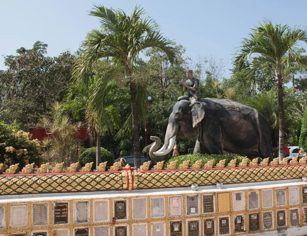 Elephant Statue Dec 2017 Phrathat Kham Kaen Nakhon Thailand — 스톡 사진