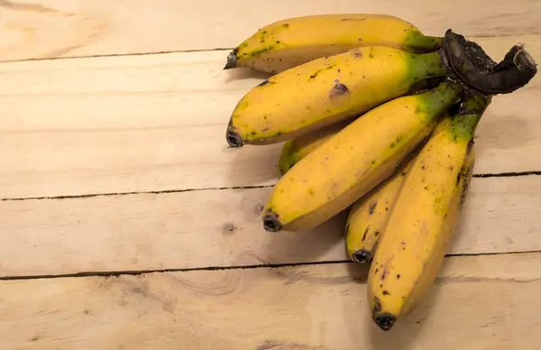 Bananas Alimentos Saudáveis Com Vitaminas — Fotografia de Stock