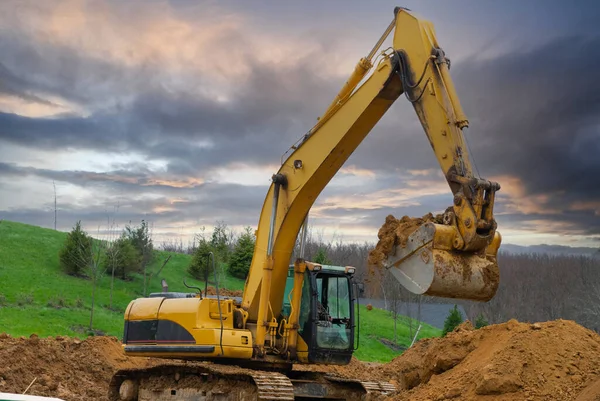 kazıcı iş yerinde kürek