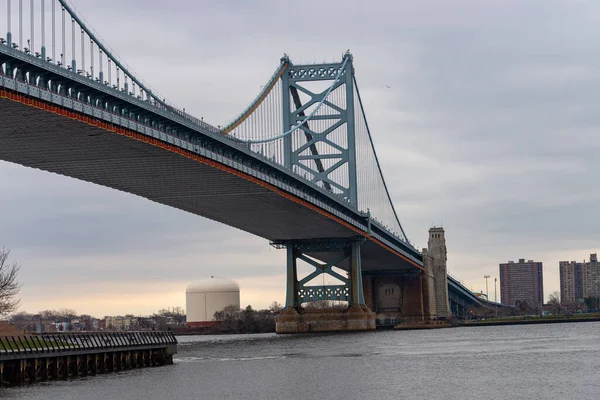 Die Benjamin Franklin Brücke Philadelphia Pennsylvania River — Stockfoto